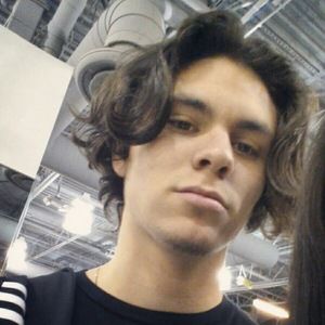 Meet your Posher, Carlos